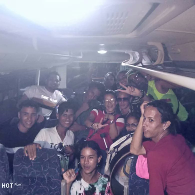 Tambien le agradecemos a la Juventud del PSUV en el Estado Sucre, a los diferentes enlaces municipales de la Juventud Sexo Diversa del PSUV y a los municipios asistentes a nuestra 2da Marcha del Orgullo LGBTIQ+ del Estado Sucre por el apoyo y acompañamiento.

¡Muchas Gracias!
