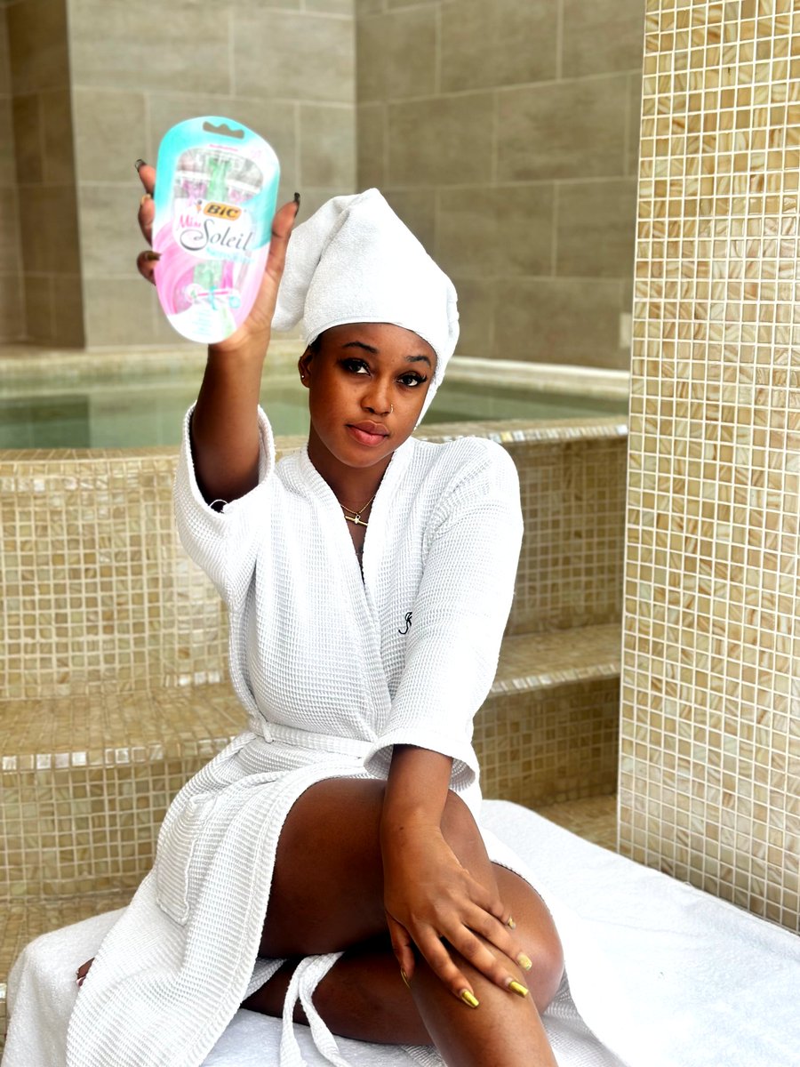 AzziadNasenya's tweet photo. Choose Smooth, Choose Miss Soleil 💖 #bickenya #ichoosesmooth #ichoosemisssoleil #misssoleilsensitive #Ad https://t.co/bfBZHKVC9k