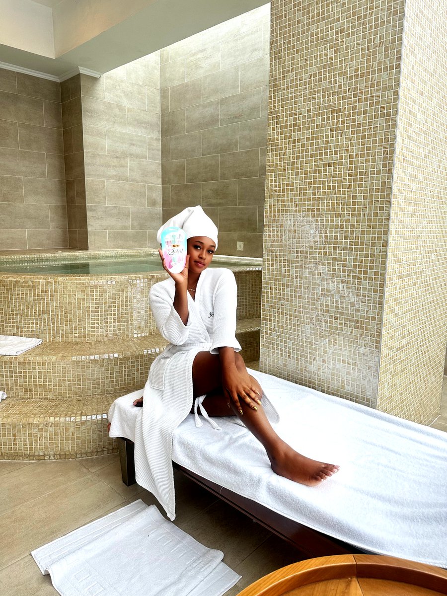 AzziadNasenya's tweet photo. Choose Smooth, Choose Miss Soleil 💖 #bickenya #ichoosesmooth #ichoosemisssoleil #misssoleilsensitive #Ad https://t.co/bfBZHKVC9k