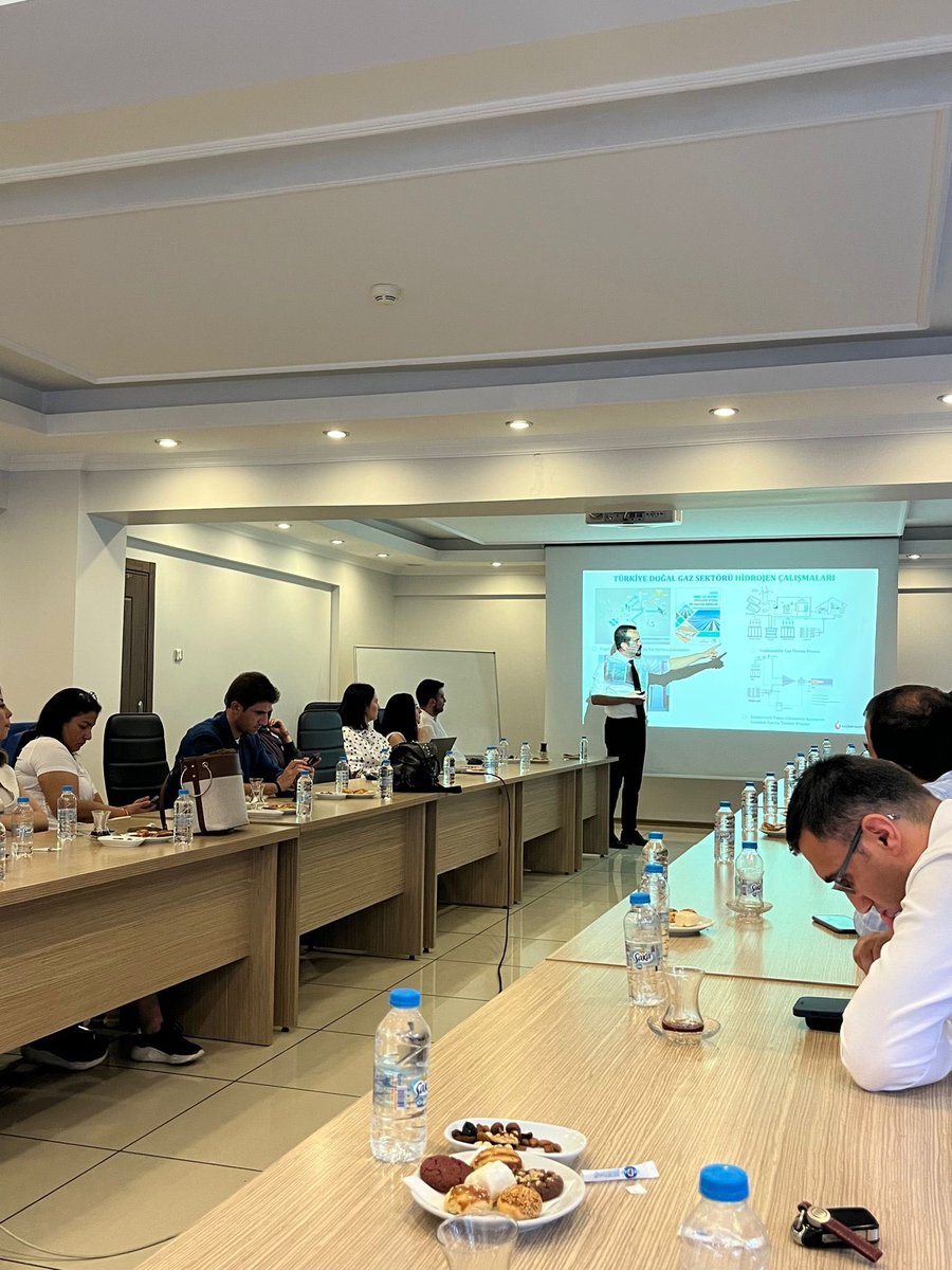 cleangascenter's tweet photo. EPDK Elektrik Grubunu, Temiz Enerji Teknolojileri ve Sayaç Kalibrasyon Merkezimizde ağırladık. https://t.co/4AoJDh4Ljf