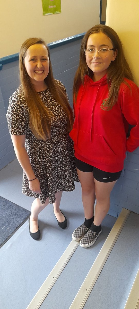 DesignsbyStacey's tweet photo. Thankyou @PontPrimary for today, wonderful memories for the end of this chapter. The performance, the hall of fame, the balloon arch, the hoodies, the leavers books. I am still crying! https://t.co/HbyTwpyKqY