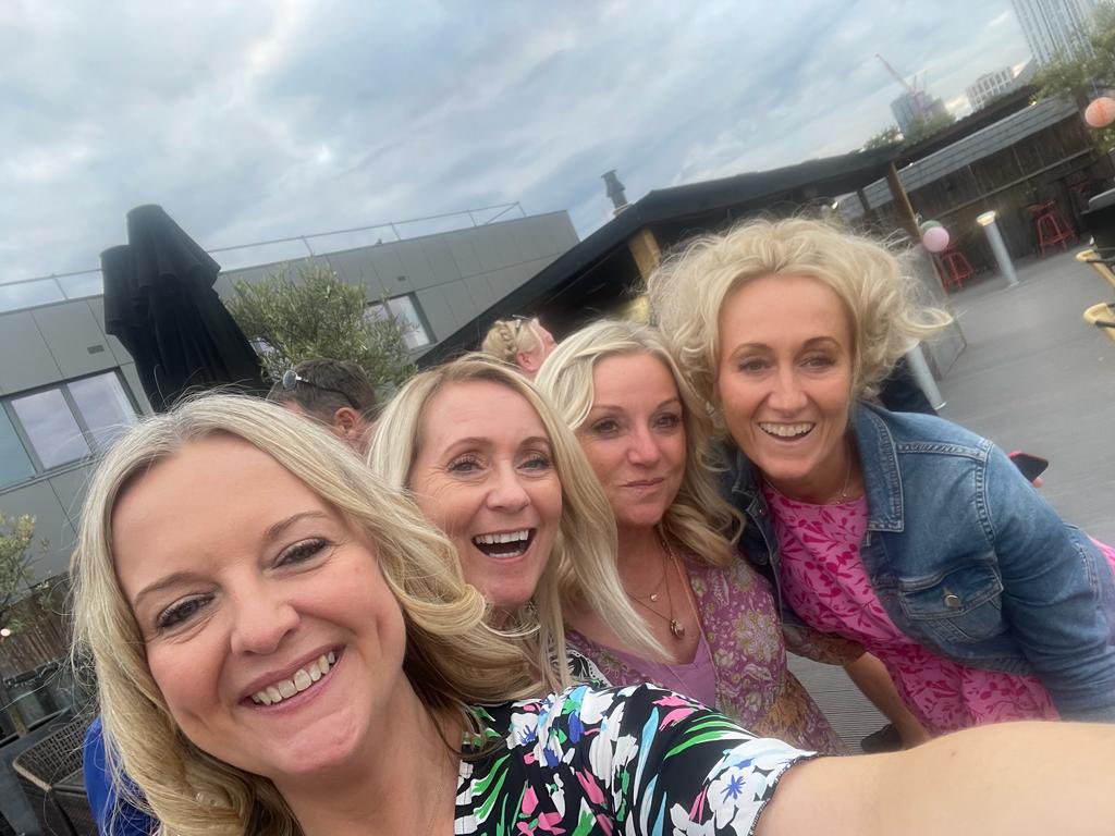 Four Non-Blondes! LOVE this pic <a href="/Toreykh/">Torey kings-hodkin</a> <a href="/Nickitmitchell/">Nicki Tempestmitchel</a> <a href="/GeorgiouConnie/">Connie Georgiou</a>