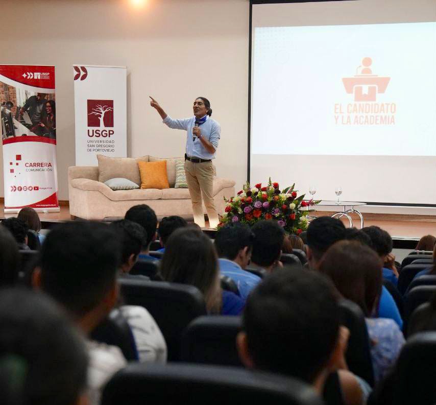 yakuperezg's tweet photo. ¡Te quiero #Manabí!

Llegamos a la tierra de los amorfinos, de gente honesta y trabajadora.

Vamos a devolverles la esperanza de cambio, de una educación de calidad y una seguridad que nos permita vivir con tranquilidad. Gracias a la @USGPOFICIAL por esta invitación. 

#SomosManabí 💪🌿 #SomosEcuador
#SomosEducacion