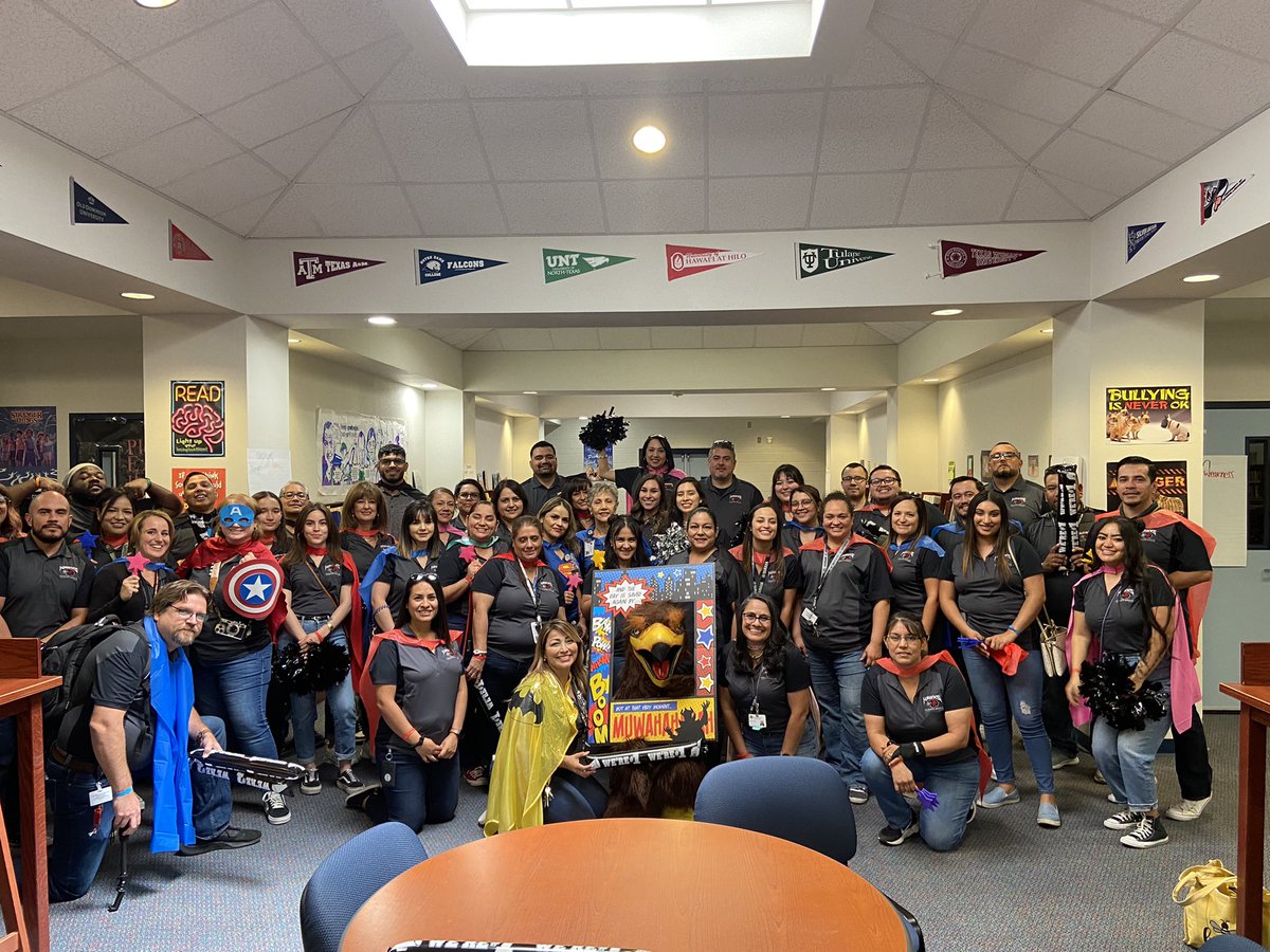 ASan_DAEP_SCONN's tweet photo. HMS Superheroes #ClintISD100 #HMSHawks @HMSHAWKS_CISD @rruiz9900 @vasq_jc https://t.co/Amd8p35zBs
