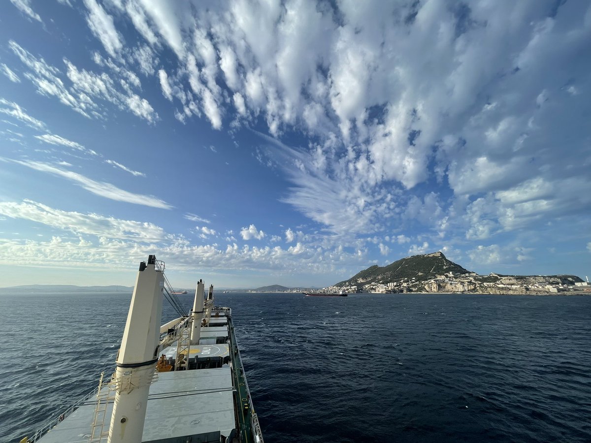 GibraltarPilots's tweet photo. Good evening , enjoy your Friday. https://t.co/zwqDhtIBTV