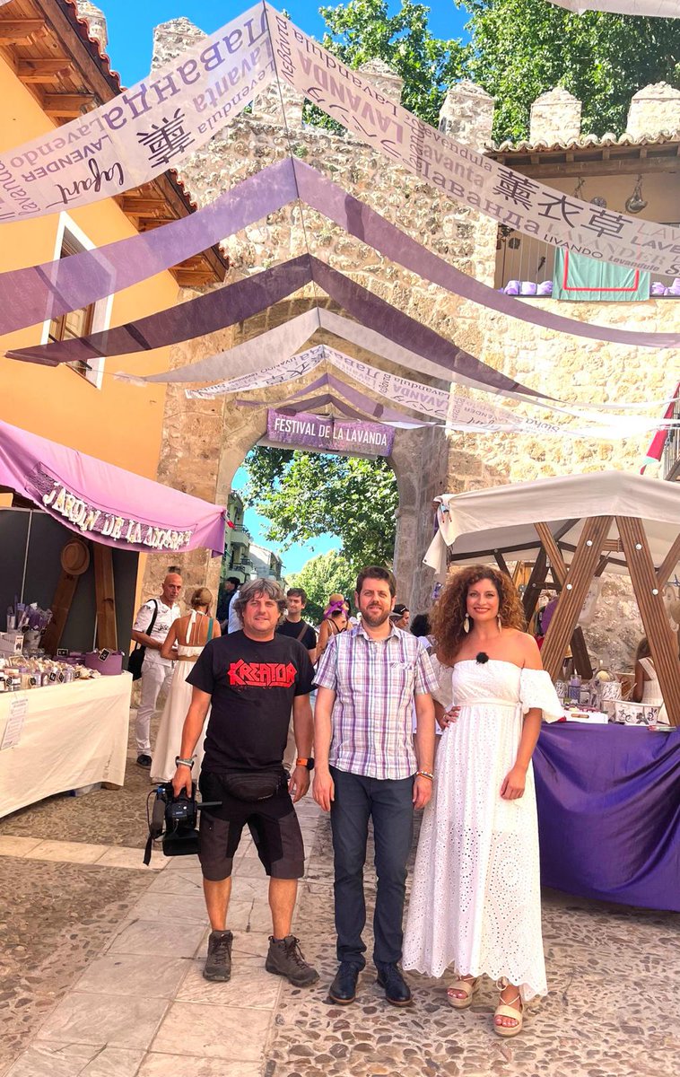 CMM_es's tweet photo. Hoy último capítulo de la temporada de #ElCuentakilómetros a las 13:30 h. en #CMM con Mariló Leal y @lucia_esc:

🪻 Brihuega y su Festival de la Lavanda.
🏞️ Alcalá del Júcar + alojamiento Las Casas Río Júcar.
🫒 Aceites ecológicos en Almazara La Senda (La Solana).
🍴 Kadón. https://t.co/LJat3h8LTR
