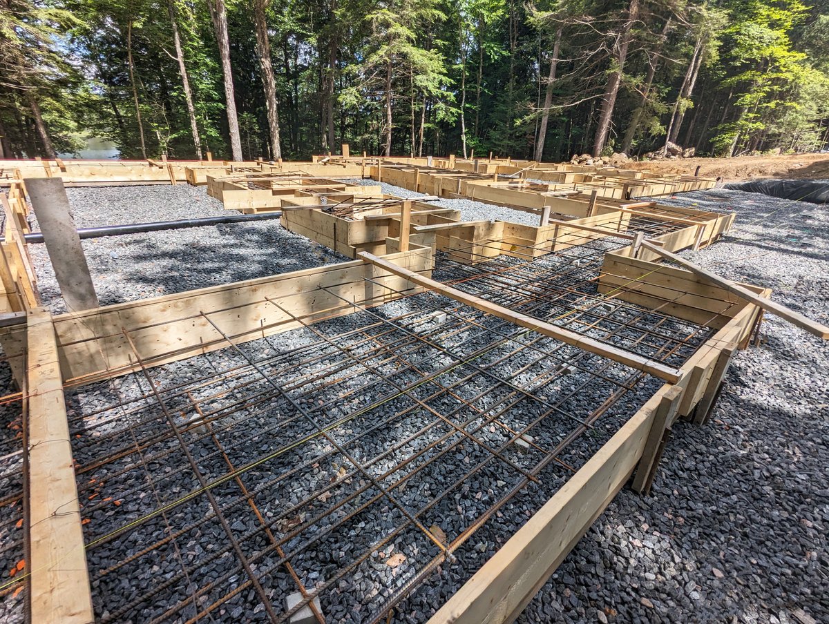 PrestigeBuilt's tweet image. We are excited to announce that we have another house project in the works!

For your residential, commercial, or industrial project, get a quote today!
PrestigeSteel.ca | 1-705-725-5700
-

#TurnKeyProjects #Construction #Muskoka #SteelHomes #MetalBuildings