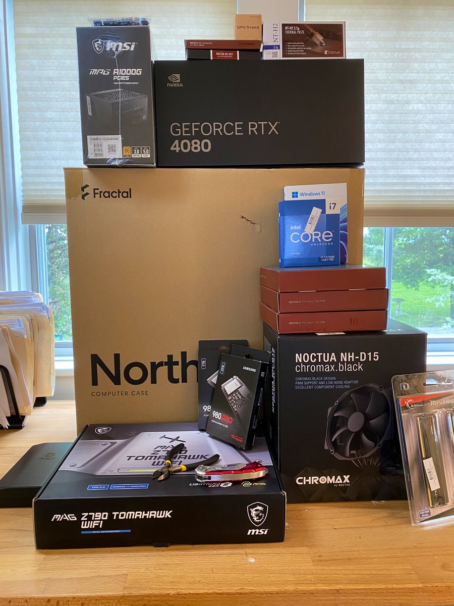 Fuzzy_Reasoning's tweet photo. Alright, it’s go time! 

Months of research and hemmin’ &amp; hawin’ over which components to buy… it’s finally time to build. 

Excited to see how good these @Noctua_at fans and cooler are! #PCBuilding #NoRGB https://t.co/WQzxQHcou6
