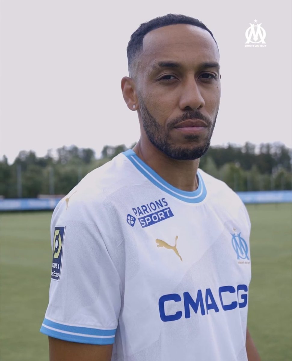 SachaNabet's tweet image. Pour fêter l’arrivée de Pierre-Emerick Aubameyang à Marseille, je vous fait gagner un maillot de l’#OM floqué à son nom 💙

Pour participer c’est très simple : 
-RT ce tweet 
-Follow @SachaNabet 

Bonne chance à tous 🍀 

TAS le 13/08, avant OM/Reims

#TeamOM #MercatOM #Concours