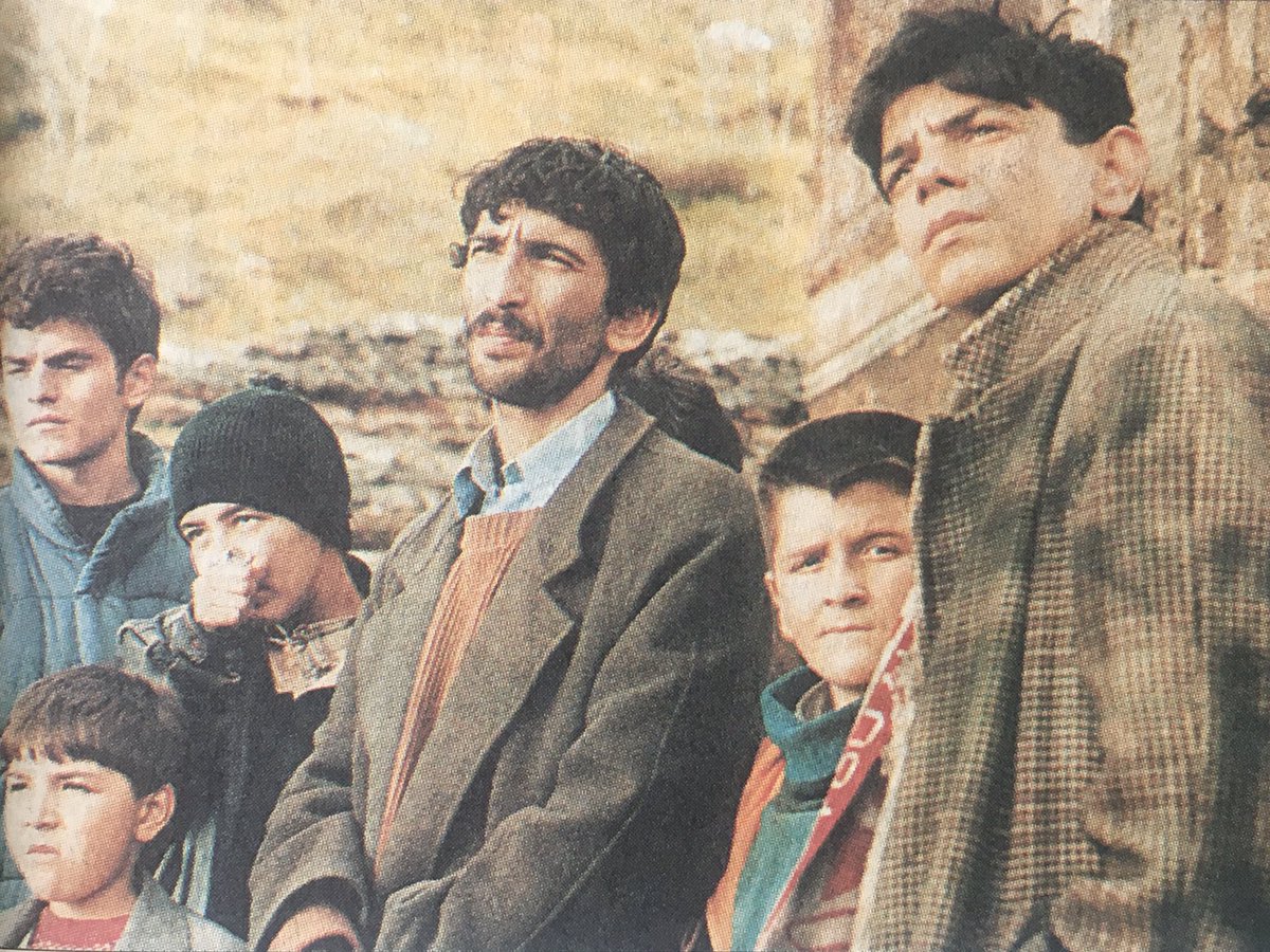 Gelin Tanış Olalım

Fırat Tanış isminde bir oyuncu var, bilmem hiç duydunuz mu? Duymasına elbette duymuşsunuzdur da acaba hiç bu adam kimdir, neler yapmıştır, bu günlere nasıl gelmiştir kavlinden etraflıca bir yazı okudunuz mu?

Yeterince yoktur böyle yazılar. Peki neden?