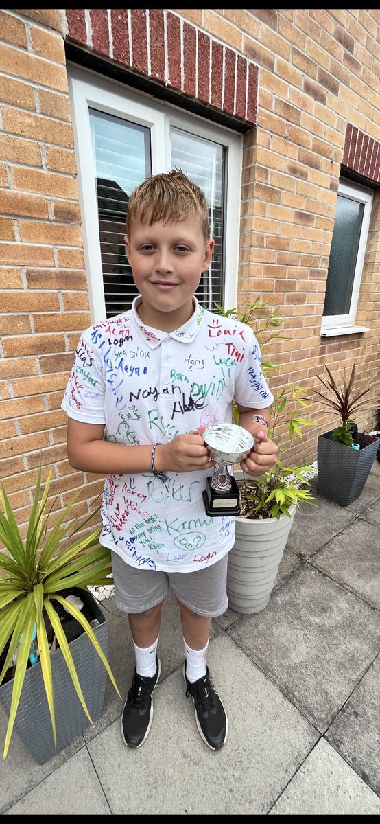Well done Evs on winning your sports award <a href="/CoedGlasXC/">Coed Glas Extra!</a> <a href="/CoedGlas/">Coed Glas Primary</a> <a href="/CoedGlas2023/">Coed Glas Year 6</a> what an end to fab school year , we are so proud of you !! Thank you Coed Glas to all his teachers &amp; TAs from Nursery-YR 6 ⭐️🎉🎉🎉