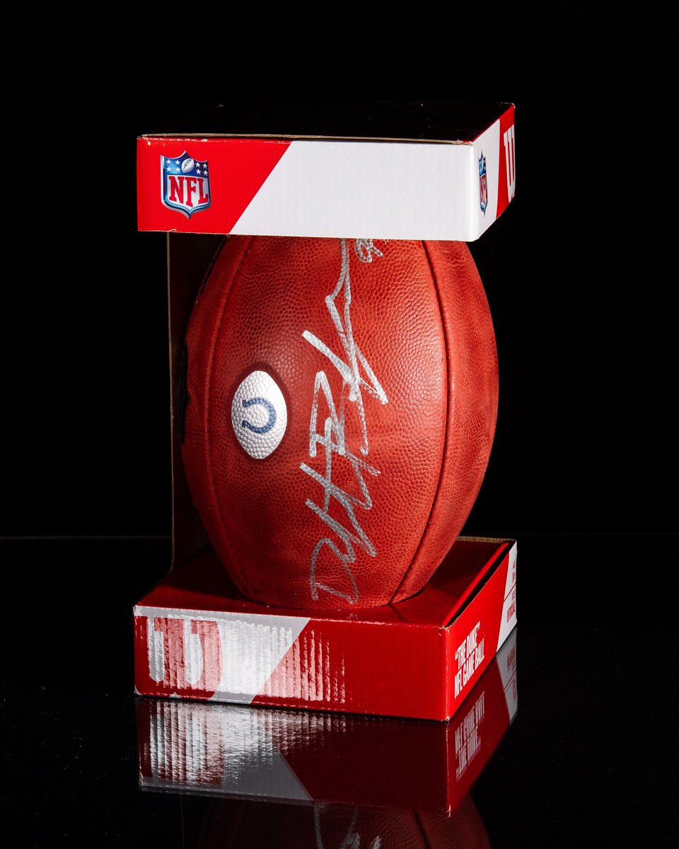 Happy Friday, who wants a @DeForestBuckner football? SMASH that retweet button to win ‼️
