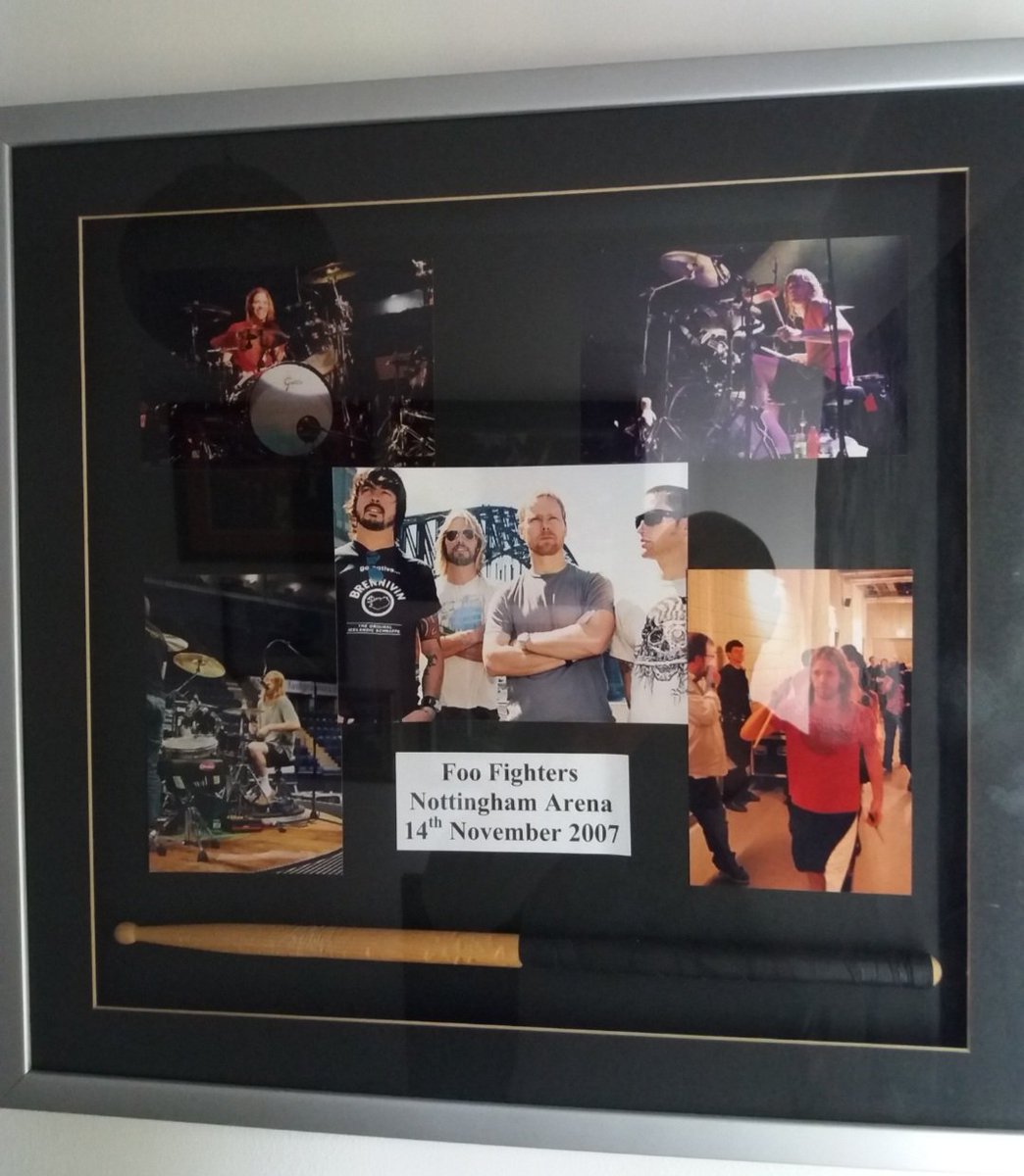 JimVardy's tweet photo. @FooFightersUK I look at this hanging on my wall most days, my little bit of Taylor. https://t.co/UOZ6AcB2v3