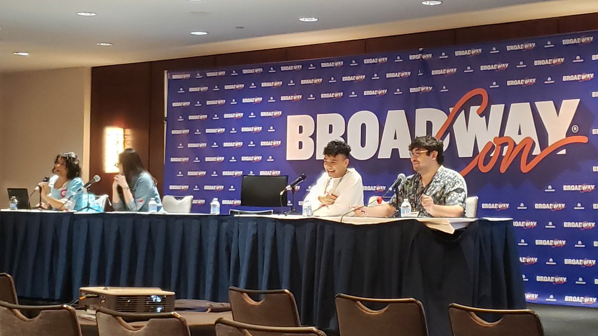 It's time for the afternoon sessions at #BroadwayCon2023! 

Here is the panel for I Am An Islander: A Discussion of Islanders in Theatre