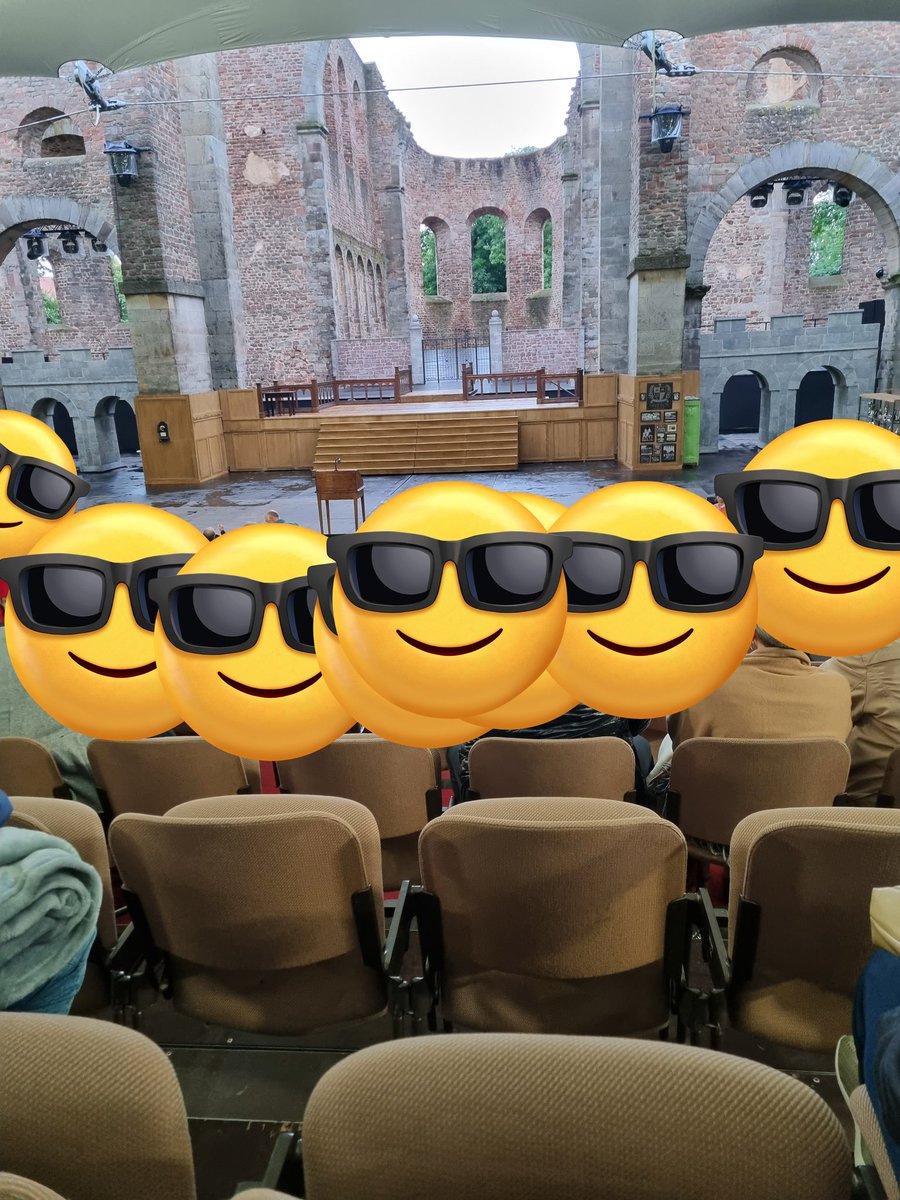 idk (@janikcs) on Twitter photo 