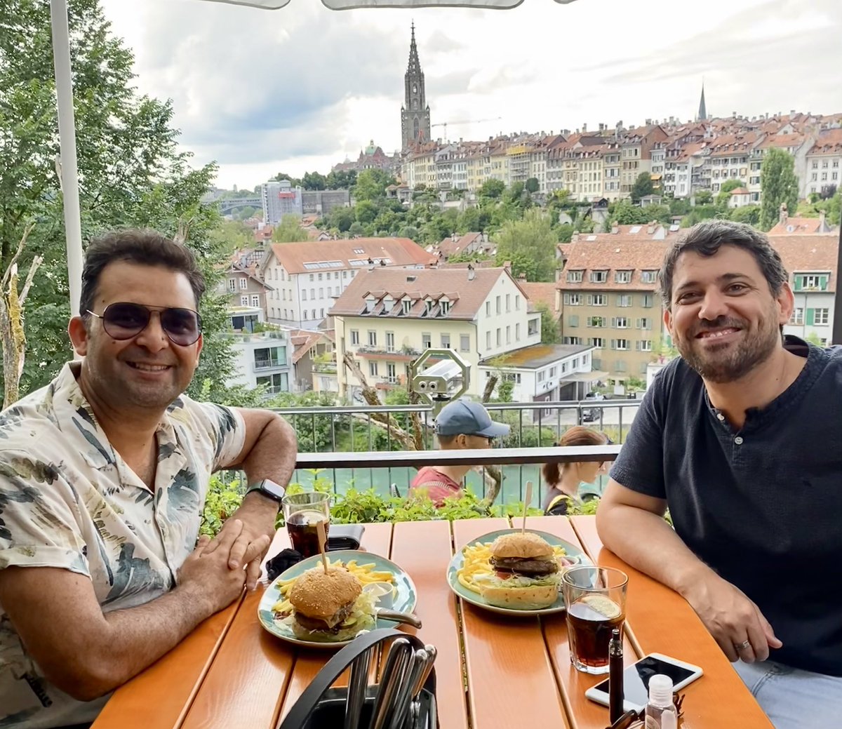 Just had an unforgettable lunch with the fabulous @KhalilBitar at Restaurant Altres Tramdepot in #Bern! 😍 Not only does he have great taste in #climatechange and #YEE, but he's also a food evaluation expert! Don't miss this food &amp; view if you're in Bern! #AltresTramDepot #Eval