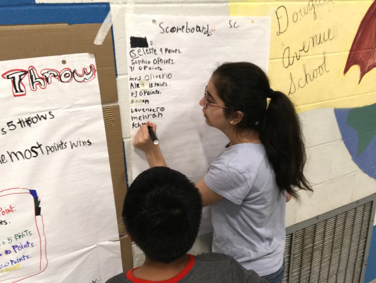 MrRosati24's tweet image. The perfect parent engagement day to end #CampDiscovery! Our students hosted a carnival and created games based on everything they learned in literacy and math these past three weeks! @MrsTDugan @SteveKrsul @gecdsbpro #GECDSBSLP2023