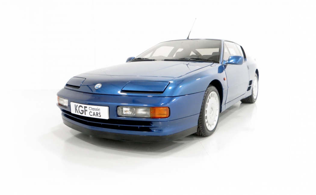 Motorcee_Auto's tweet photo. A Collectable 1/67 RHD Renault Alpine A610 Turbo With Only 3,797 Miles.

This example was a special order RHD vehicle manufactured on the 11th March 1992 and registered on the 11th June 1992,

To view the full history of this special car, visit https://t.co/QJlDtBPJdz https://t.co/RfUMlEs7Gd