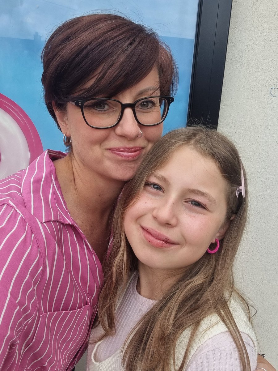 Helen Jane Wyatt tweet media