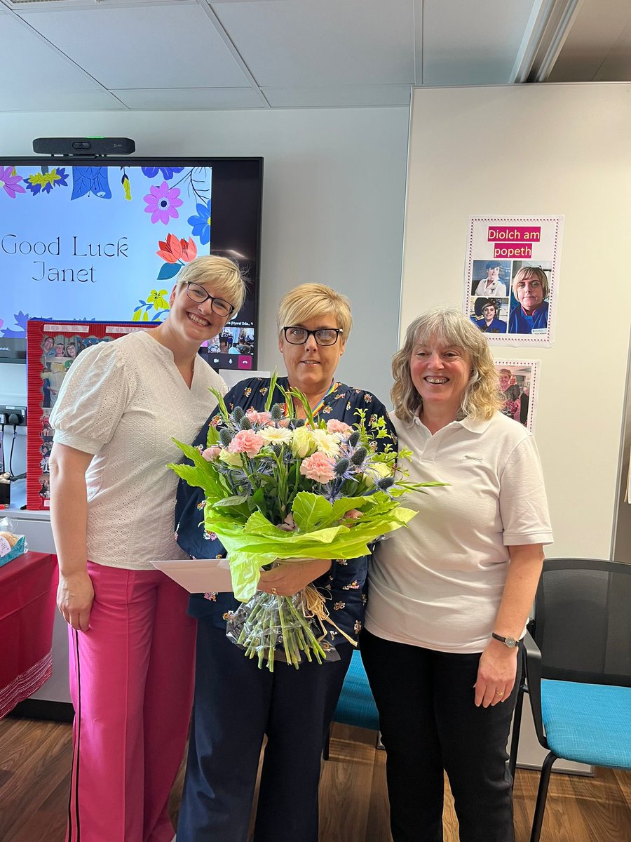 Bethan Osmundsen💙🌈 tweet media