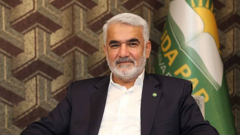 HÜDA PAR Gen. Bşk. Z. Yapıcıoğlu: 
İsveç’in bu tutumu düpedüz İslam düşmanlığıdır. Her kim İslam düşmanlığı yaparsa, İsveç veya bir başkası, onun lehine olabilecek herhangi bir düzenlemenin meclisten geçmemesi için biz çaba içerisinde oluruz. İsveç'in NATO üyeliğine evet demeyiz.