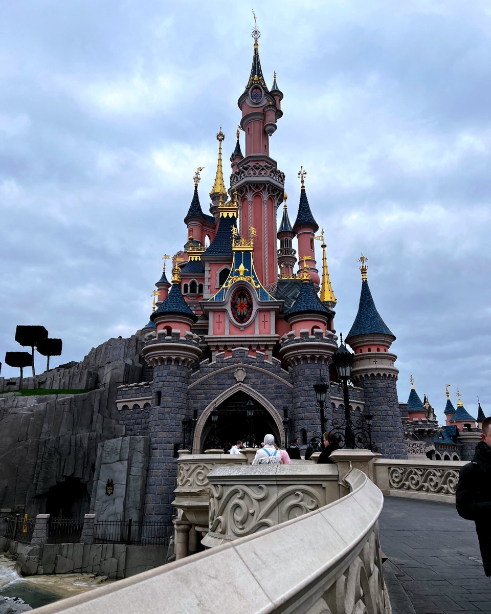 Hi friends, 
Sorry for the lack of posting and engaging with your content over the last few weeks. I'm slowly catching up with you all. There is so much Disney news to process with annual pass changes etc! Will you be renewing?