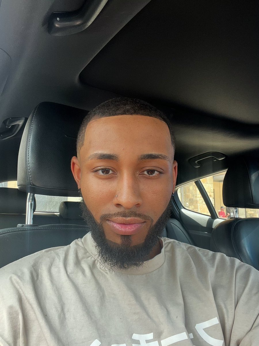 erinkunn's tweet image. Oh hunny! I appreciate the Barber recommendations but this one ATE DOWN. π