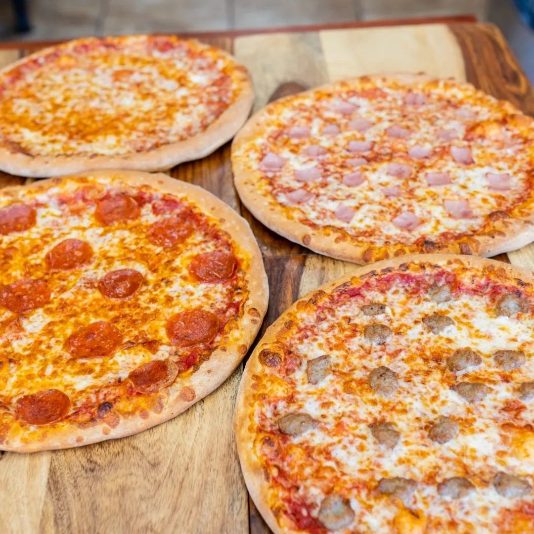 PizzaMambo's tweet photo. No matter the time, we've got you covered with fast and free delivery day or night. Order now through our website and satisfy your cravings! 🚗🍕

https://t.co/0hqfKZTFGa https://t.co/9yM2j6qVJ1