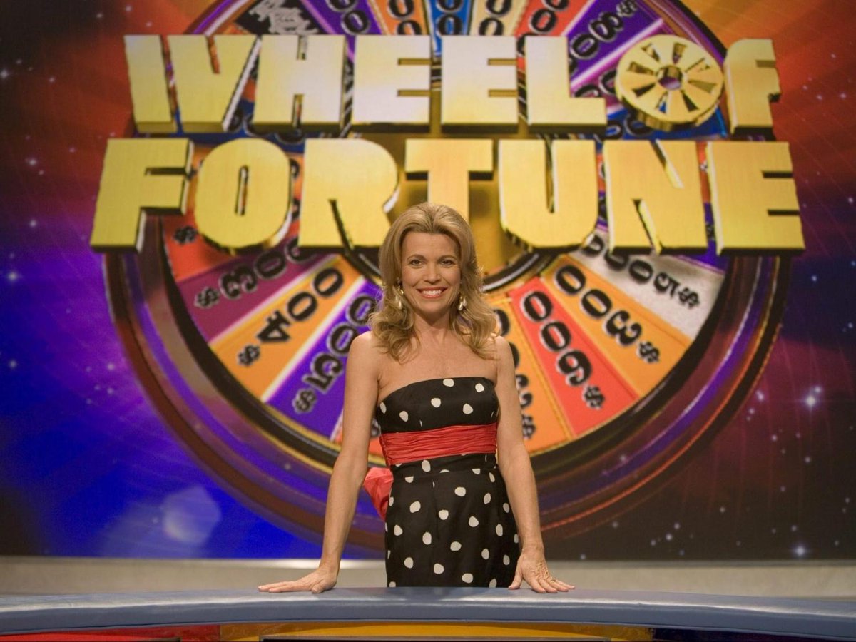 Vanna White looking for Pat Sajak's salary to stay on with 'Wheel of Fortune' https://t.co/y90pYBz5VX https://t.co/nY5hPDieQy