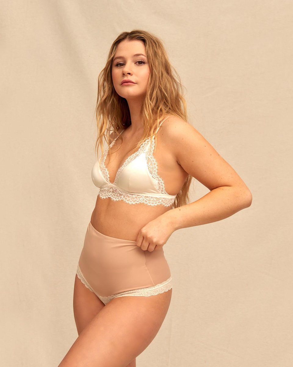 Pretty lingerie makes it all better! 💐

Ostomy Underwear with inner pocket to hold and protect the ostomy bag and inferior apertures to empty the bag easily 💜

#ostomy #ostomybag #ileostomy #urostomy #colostomy #ostomia

Know more here 👉  instagram.com/p/Cu-G-mLMlqE/