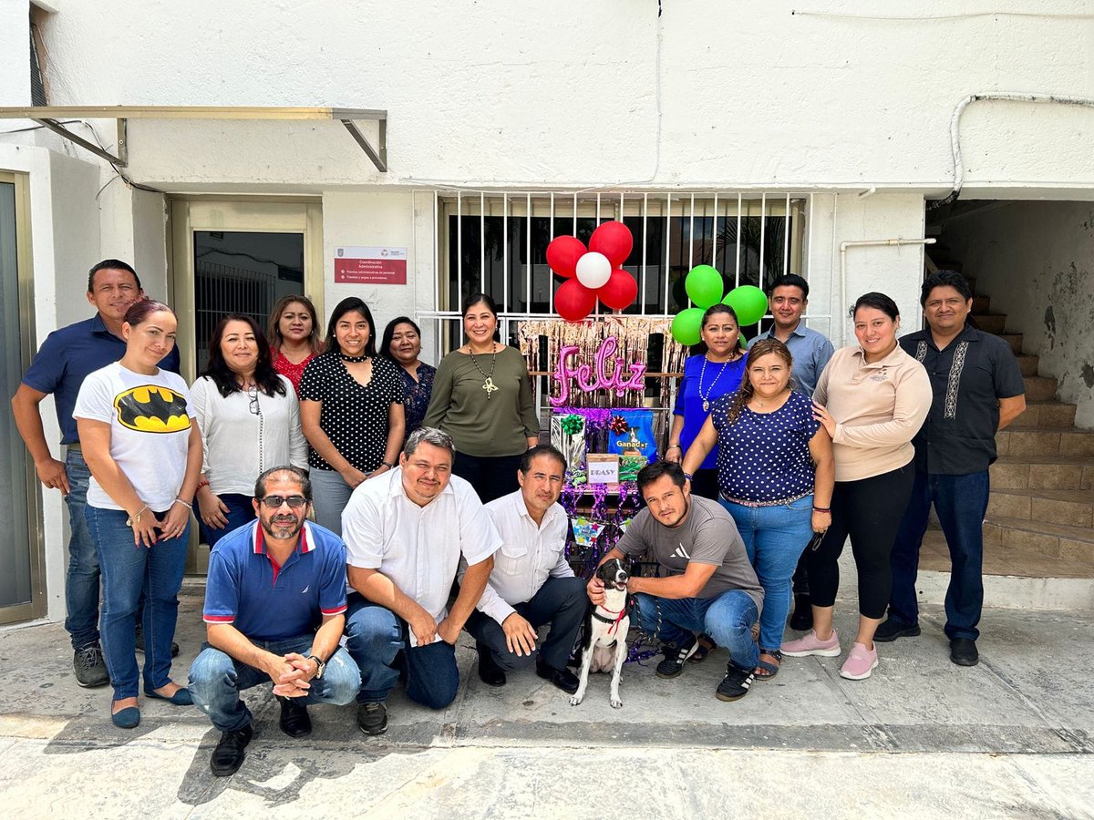 SABGCampeche's tweet photo. ¡Hoy celebramos a #Prasy!
Nuestra fiel compañera, guardiana leal, que siempre nos recibe con un ladrido de gratitud. De parte de todo el #EquipoSecont ¡Gracias #Prasy!
#DiaMundialDelPerro 🐶
#21DeJulio https://t.co/1Y6iZuCJCT