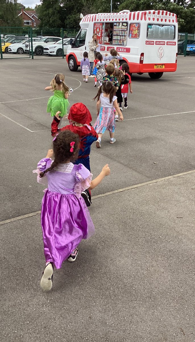 BollinPrimN's tweet photo. What an amazing end of term surprise 🍦🥳 https://t.co/J77O0Gf5tA