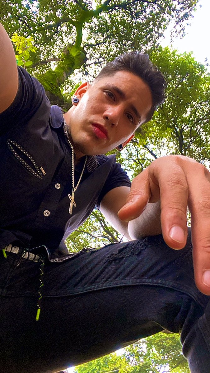 JhouKlein's tweet photo. Integran: jarolklen 😉 #Stripp #Onli  #Bucaramanga #HotBoys https://t.co/wdnrzwvAIp