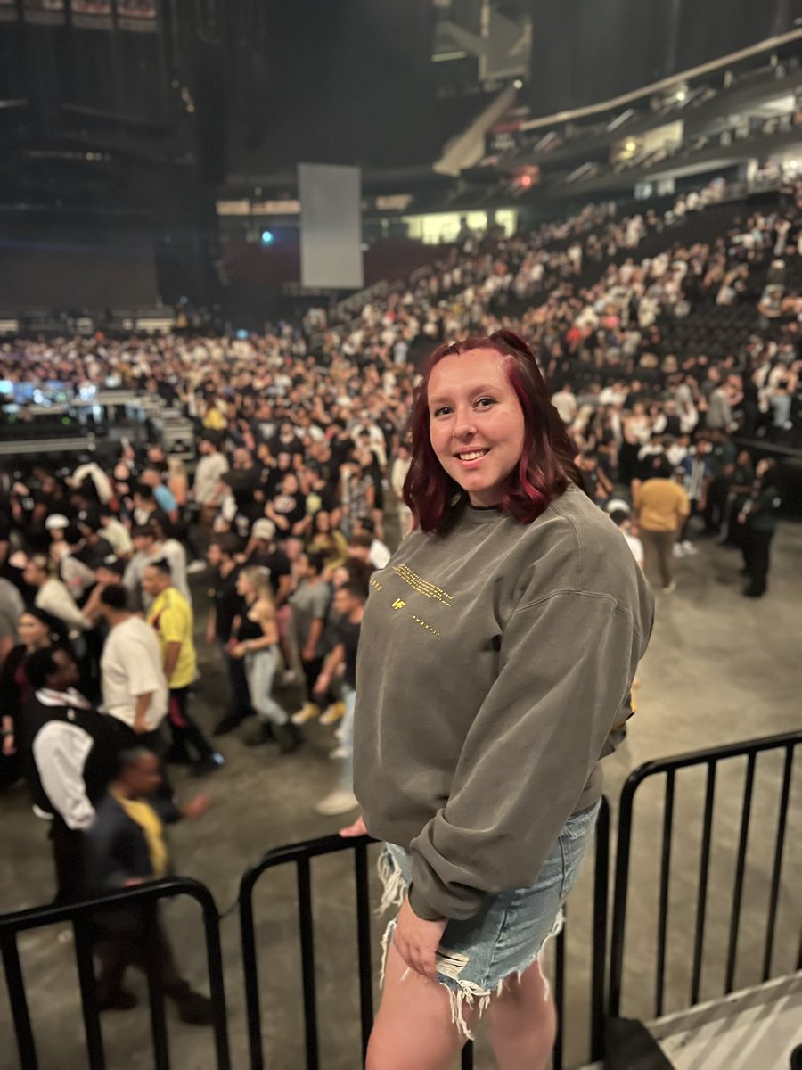 Thanks <a href="/nfrealmusic/">NF</a>  for an amazing show last night in <a href="/PruCenter/">Prudential Center</a> 

It was like a fever dream. U were incredible!
