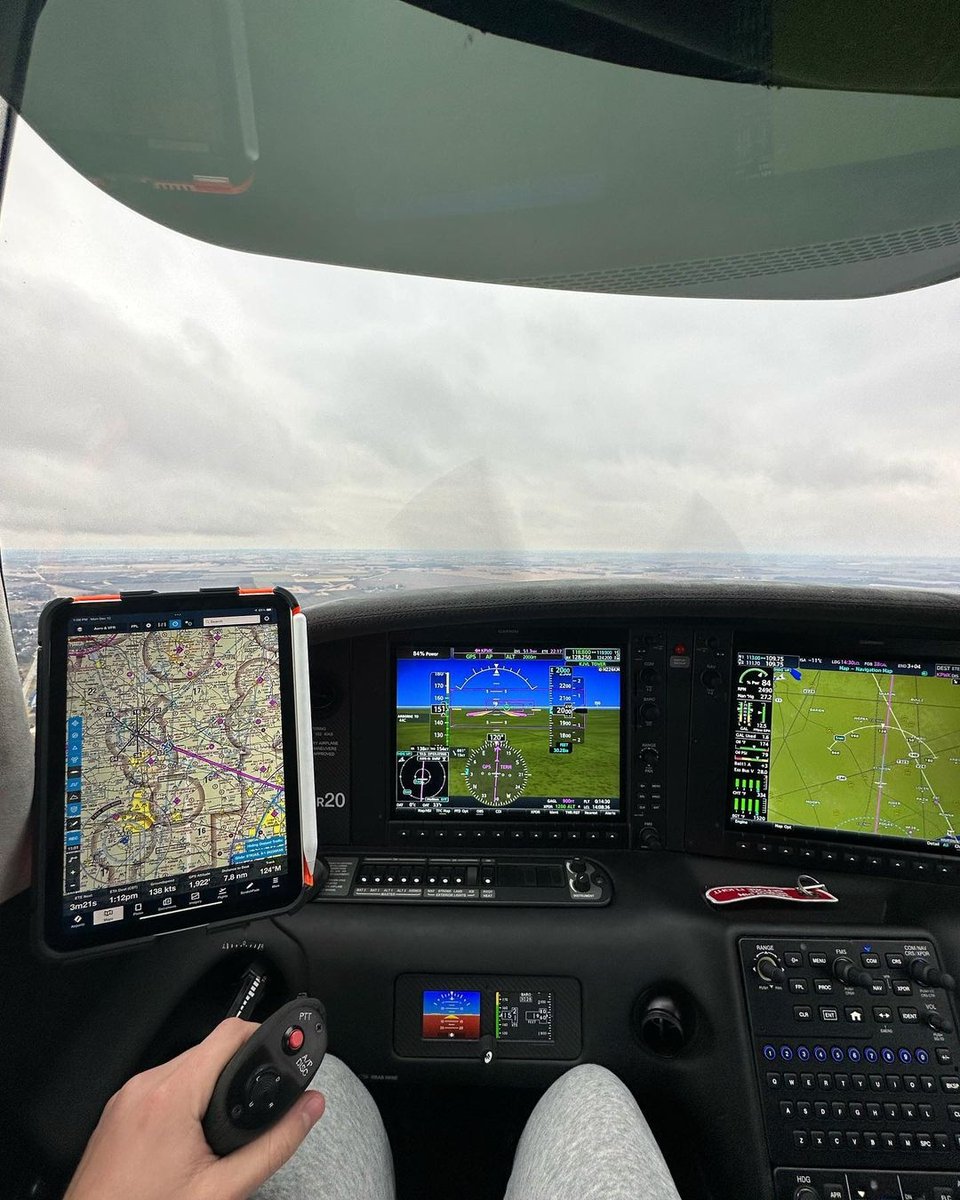 Cruising on a cloudy day in the Cirrus SR20. 🛩️ ☁️ 

PIVOT Products:
- PIVOT T21A case for the iPad Mini (6th gen)
- PIVOT 809PPK Single Suction Cup Mount

Photo by _flywithbrandon (Instagram)

#PIVOTCase #CirrusAircraft