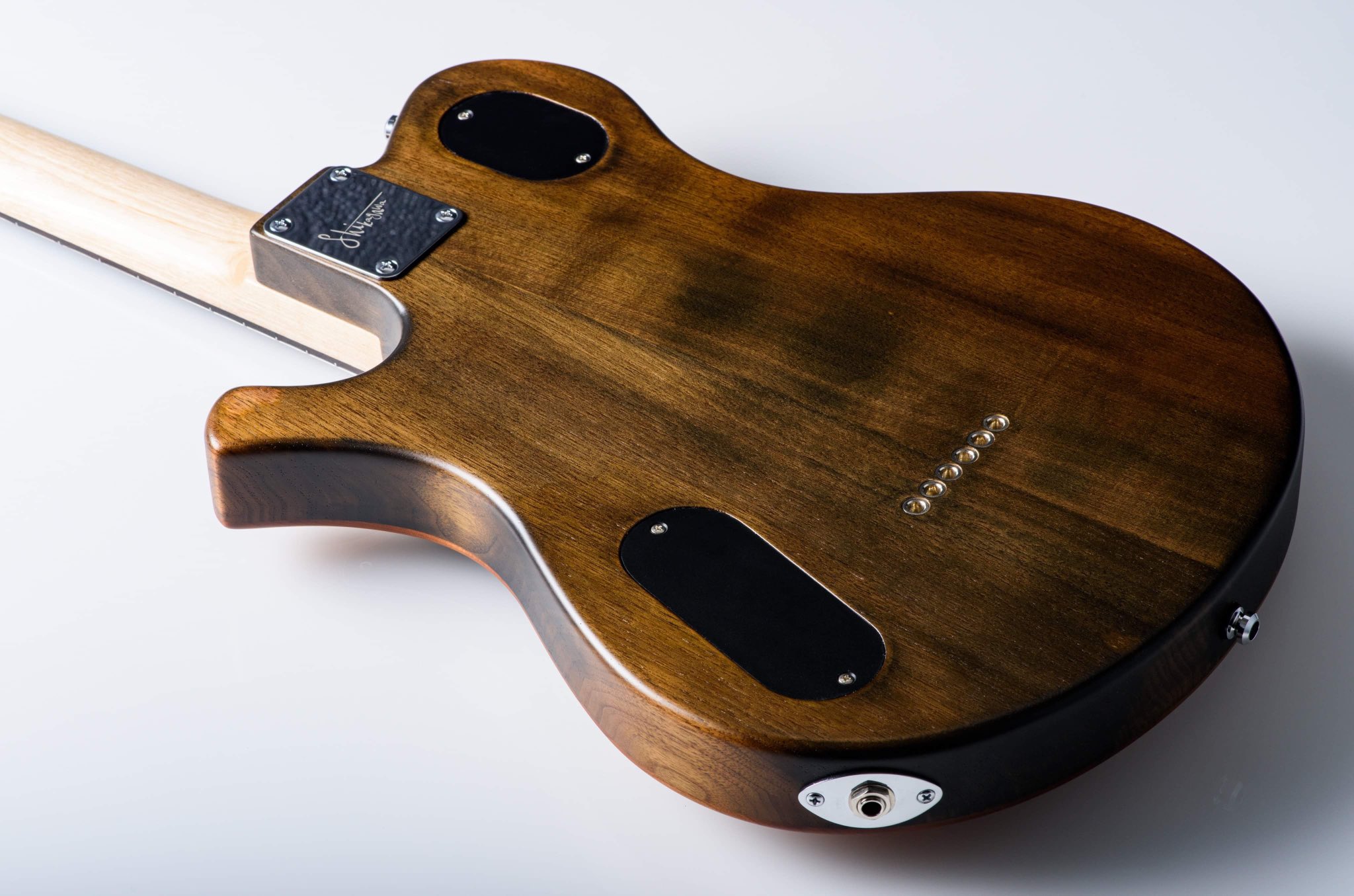 CHIYAMA ギター F1l_F0QaIAAEaaV.jpg