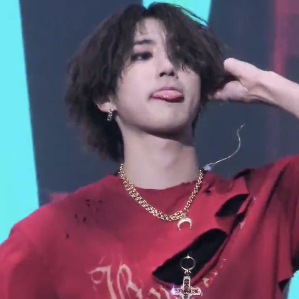 한 files tweet media