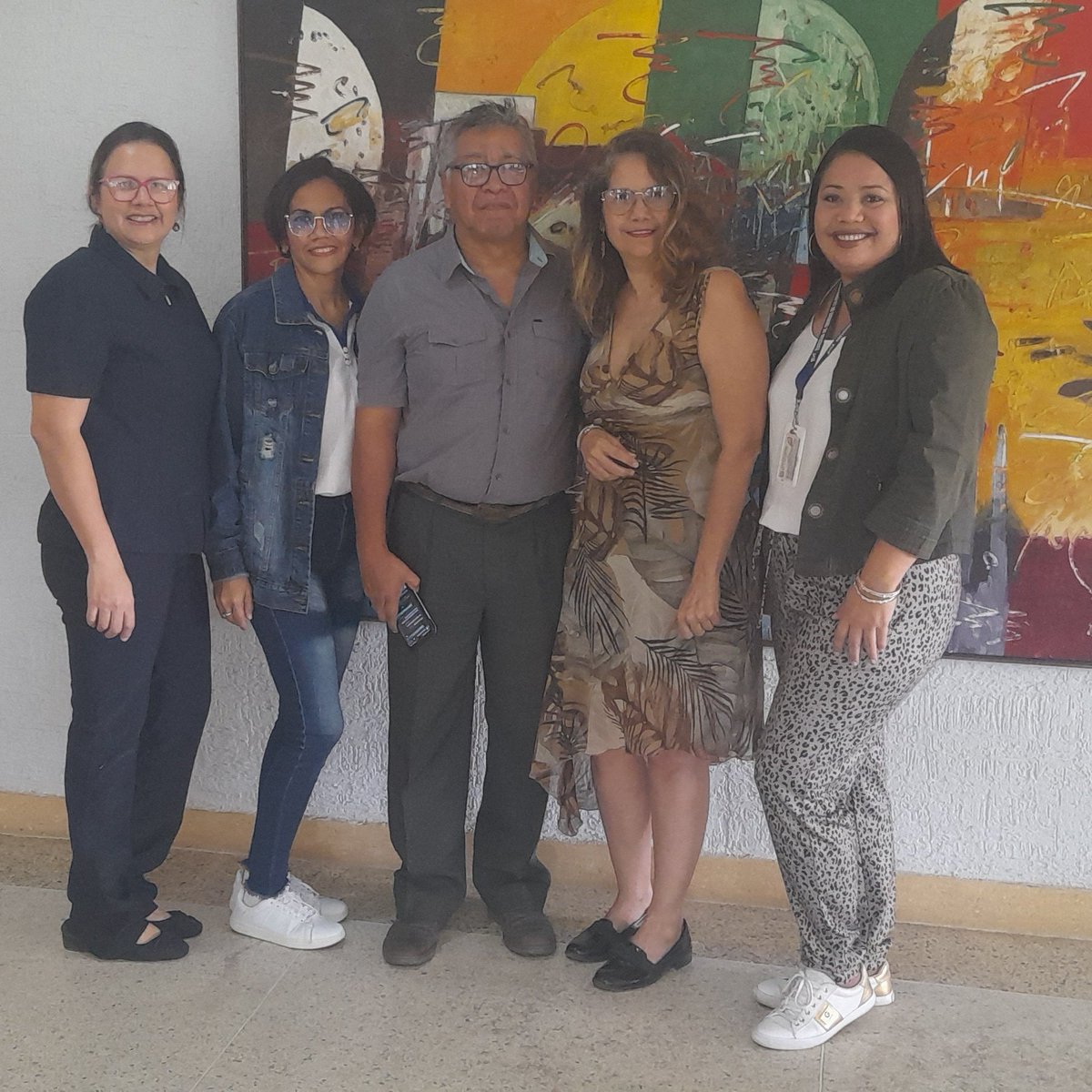 deparinfo's tweet photo. Con las Conferencias  de los Decanos @BenitoHamidian , @DecanoFacyt  y @ginoiddefranco se realizó de el 2do Seminario de IA  acompañados por investigadores interesados en conocer las oportunidades de las IA en la Educación. #Deparinfo #Informatica #InteligenciaArtificial https://t.co/bqKi5eSDrV