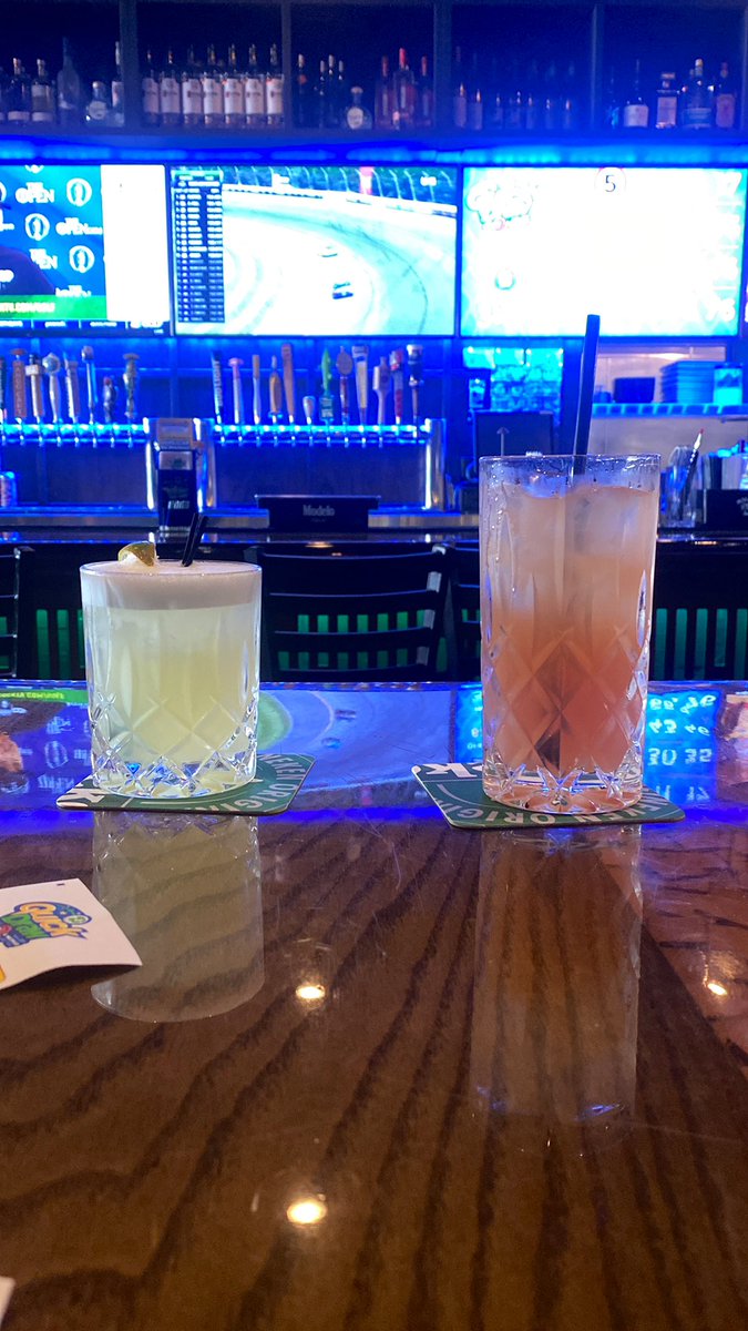 trysum_tech's tweet photo. Happy Hour…Bask 46 

#HappyHourFriday #happyhour https://t.co/0Ao9HjVlUM