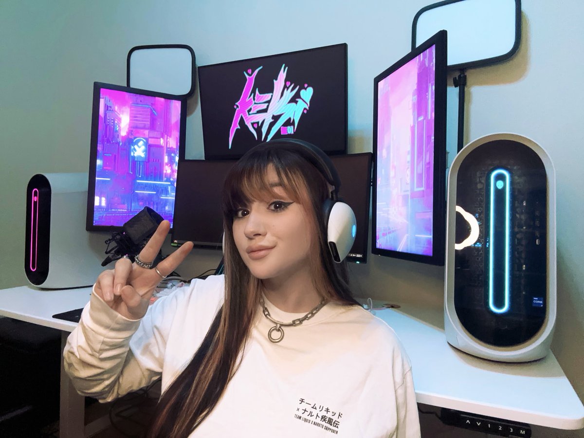 kelsiplays's tweet photo. To celebrate my new move &amp;come back to stream, I am partnering with @alienware to bring you a summer giveaway !!!

THREE winners
$500 each!!!

To enter:
🖤follow me 
🖤like/share
🖤comment what Alienware gear you would buy with $500 or how the equipment would change your life!!! https://t.co/V2QcrBMAyE