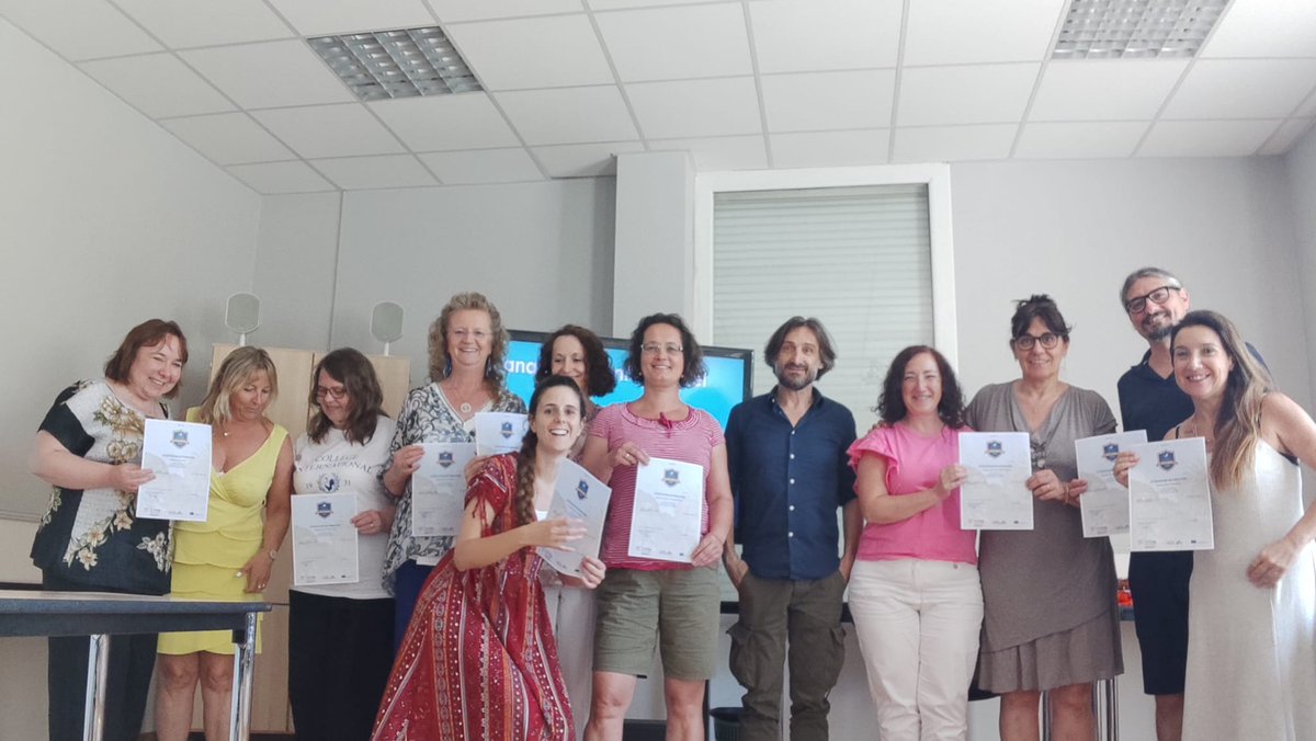 Gelca_g's tweet photo. Fini le séminaire "Interculturalité et inclusion". Partage très enrichissant avec des collègues de différentes nationalités. Merci François Vecchi-Muller pour vos réflexions. @UheiIved @EUErasmusPlus @sepiegob https://t.co/GRMM0vIylk