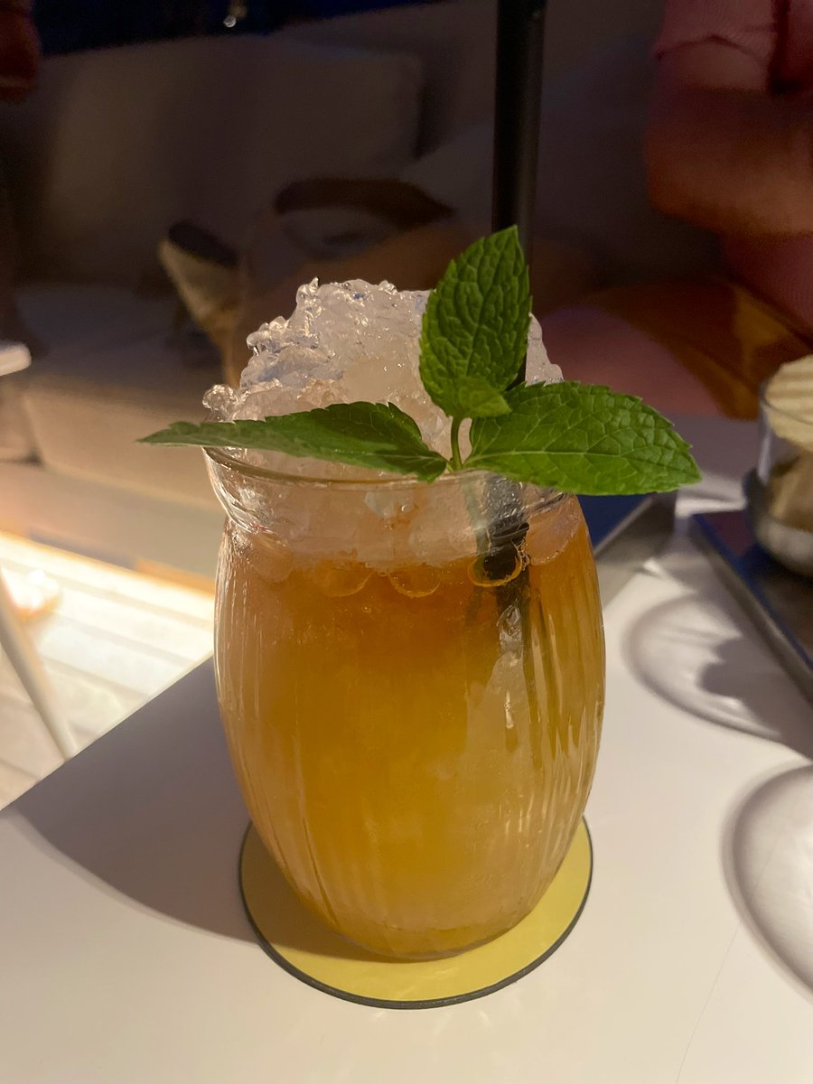 So one sip…and yes I’m drunk <a href="/LungarnoTweet/">Lungarno Collection</a> !! 😂🇮🇹 
#ItalianAdventure #SummerVacation