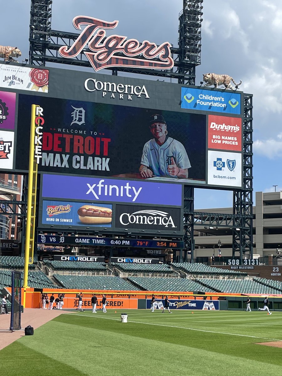 Max Clark day at Comerica. Gonna throw out first pitch ⁦@freepsports⁩