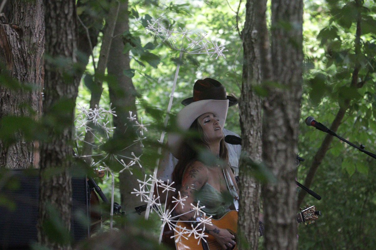 Sierra Ferrel just performed her amazing set on Creekside. Make sure to come by for more amazing music!