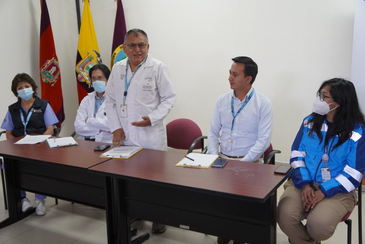 caaesanlazaro's tweet photo. #NuestroTrabajoContinúa | En el auditorio del #CAAESanLázaro de @Salud_Ec evaluadores de Gestión de Riesgos de @Salud_CZ9,  estudiantes @istcrede de @cruzrojaecuador y Atención Prehospitalaria @UTEoficial dan sus aportes y recomendaciones. https://t.co/ps5UPKmuGx