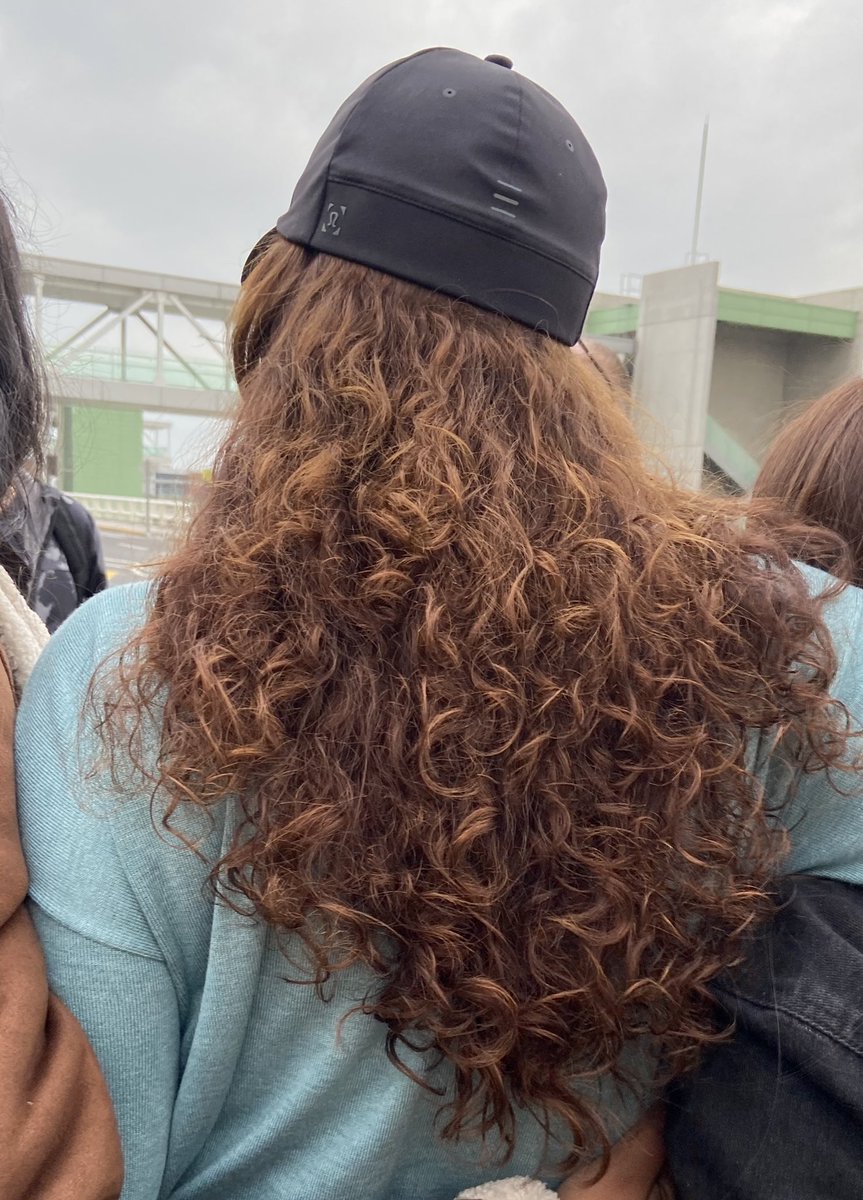 GomezFtHogaza's tweet photo. EL PELOOOOOOOOOOO🤩🥵 https://t.co/2pWoNaIQ2v