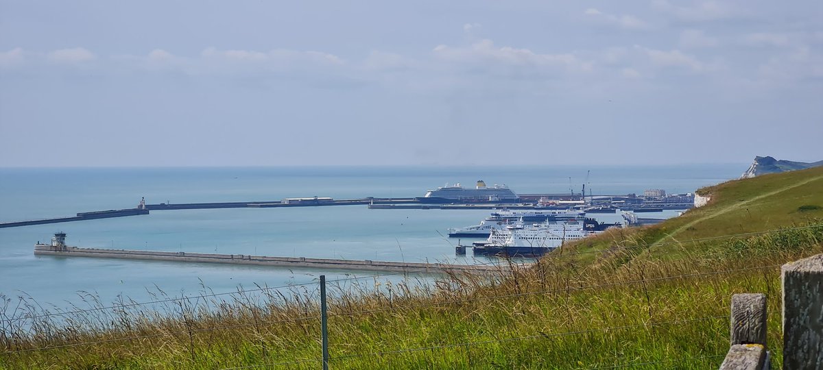 Wonderful day to be shooting an upcoming archaeological series on the #whitecliffsofdover thanks to the #portofdoverpolice #tekever and #thenationaltrust for sharing the airspace

#flybykent #flybyphotography #dronelife #dover #cliffs #archaelogy #raretv