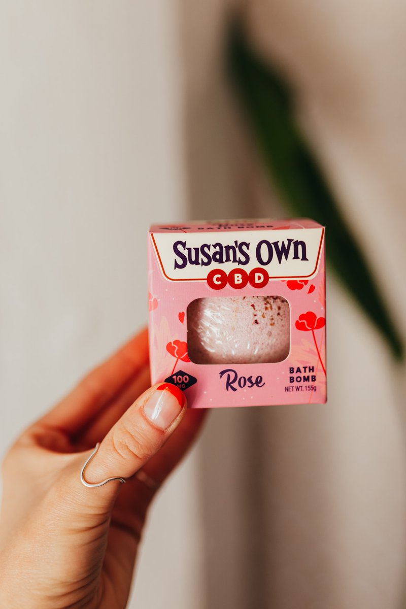 SusansOwnCBD's tweet photo. the only type of rose that gets me excited on a Friday evening ... 🛀🌹 ⁠
⁠
#bathbombs #rose #aesthetic https://t.co/CPmbzu0q1P