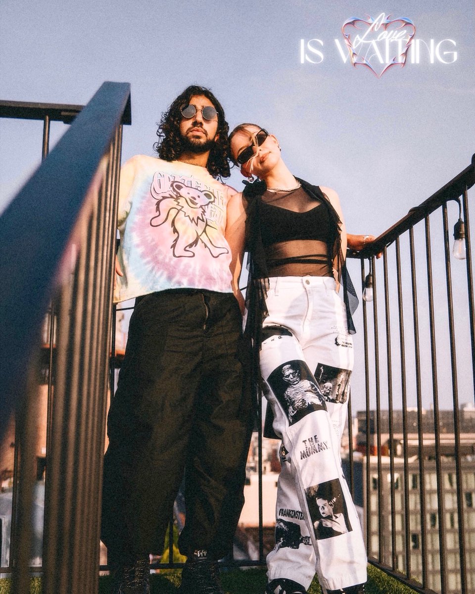 Love is Waiting out 07.26 🪐 
Pre Save - laylo.com/planetzuzy/jpZ…