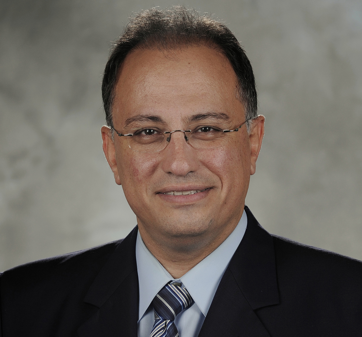 Prof. Manos Tentzeris (<a href="/TentzerisGT/">Manos Tentzeris GT</a>) has been named a Distinguished Lecturer by the IEEE Electronics Packaging Society.

This is Tentzeris' third <a href="/IEEE/">IEEE</a> society DL appointment, highlighting his extensive expertise. b.gatech.edu/43D1JiG.